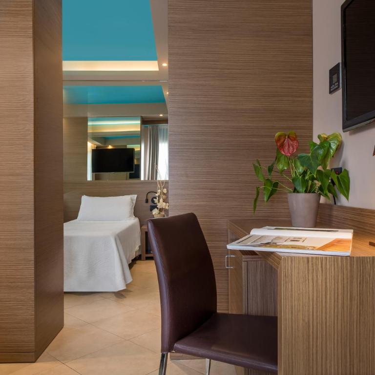 Hotel Adlon - FRONTE MARE - Suite con Balcone - 11