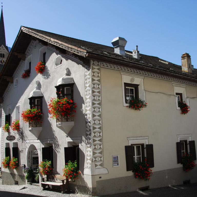 Hotel Garni Engiadina - Boutique Hotel - Comfort Doppelzimmer - 9