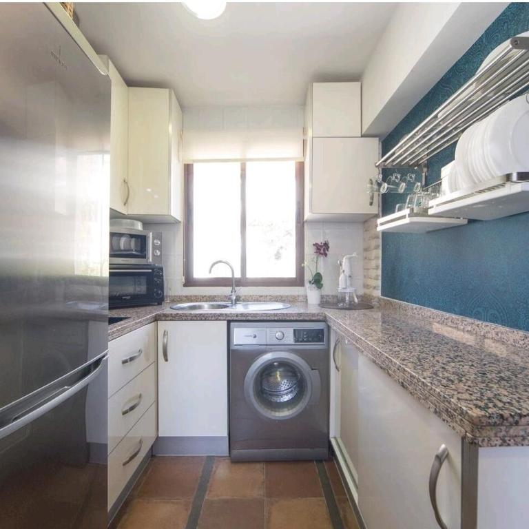 El Balcón de La Alhambra by ASH - Two-Bedroom Apartment - 16