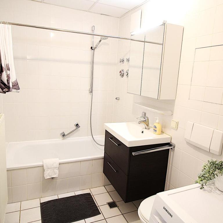 Ruhe im Zentrum Privatparkplatz&Panorama-Erker - Apartment mit 2 Schlafzimmern - 14