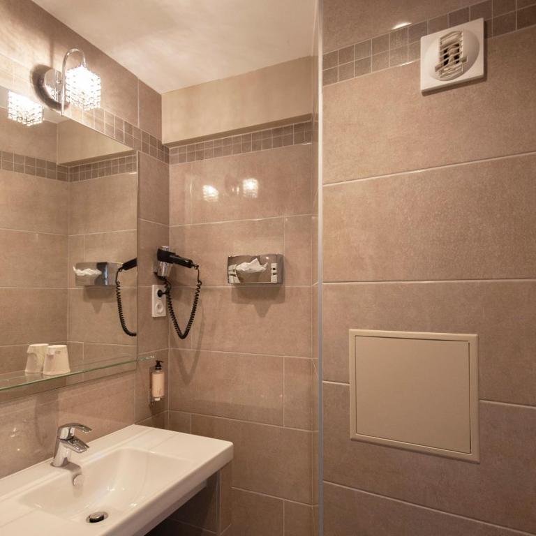 Hotel France Albion - Chambre Familiale - 2