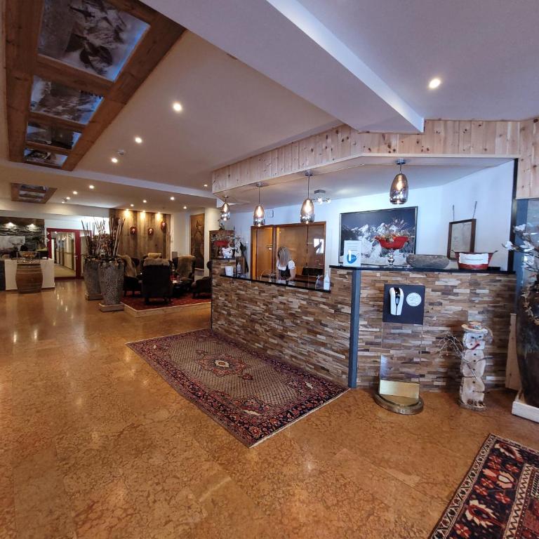 Alpine Studio with Indoor Pool & Spa included - 10 min from Hallstatt - Studio-Apartment - 17