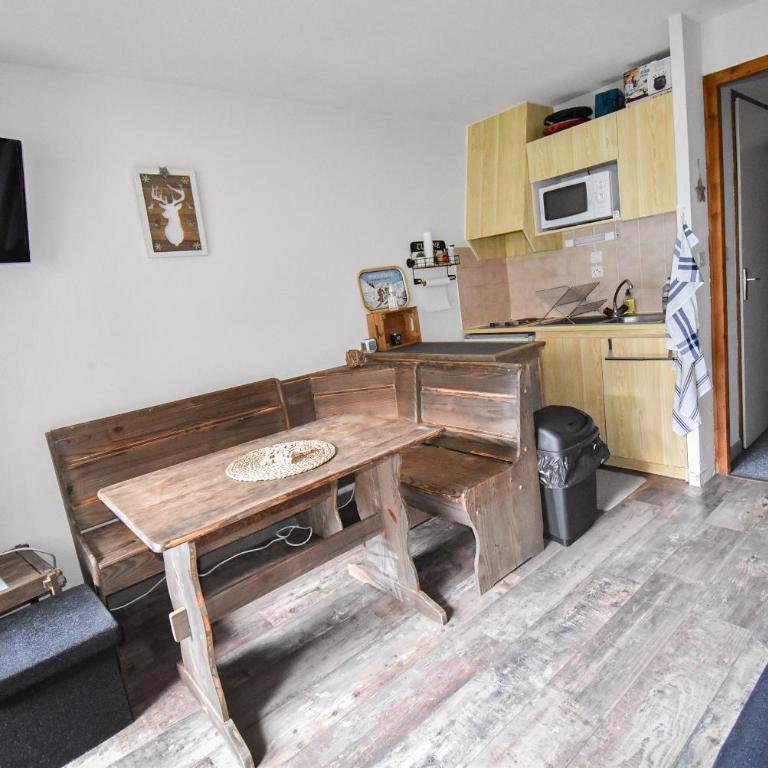 Au Pied des Pistes B48, Chaleureux studio 4 pers, balcon plein SUD, DRAPS NON COMPRIS - Appartement 1 Chambre - 4