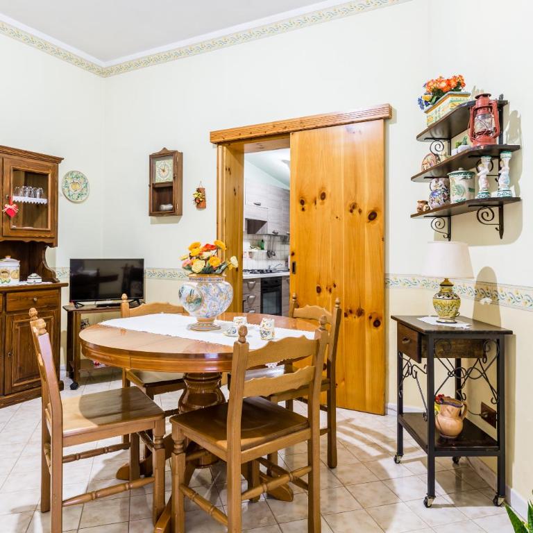 Yellow-house 100 meters from the sandy beach - Casa con 2 Camere da Letto - 4