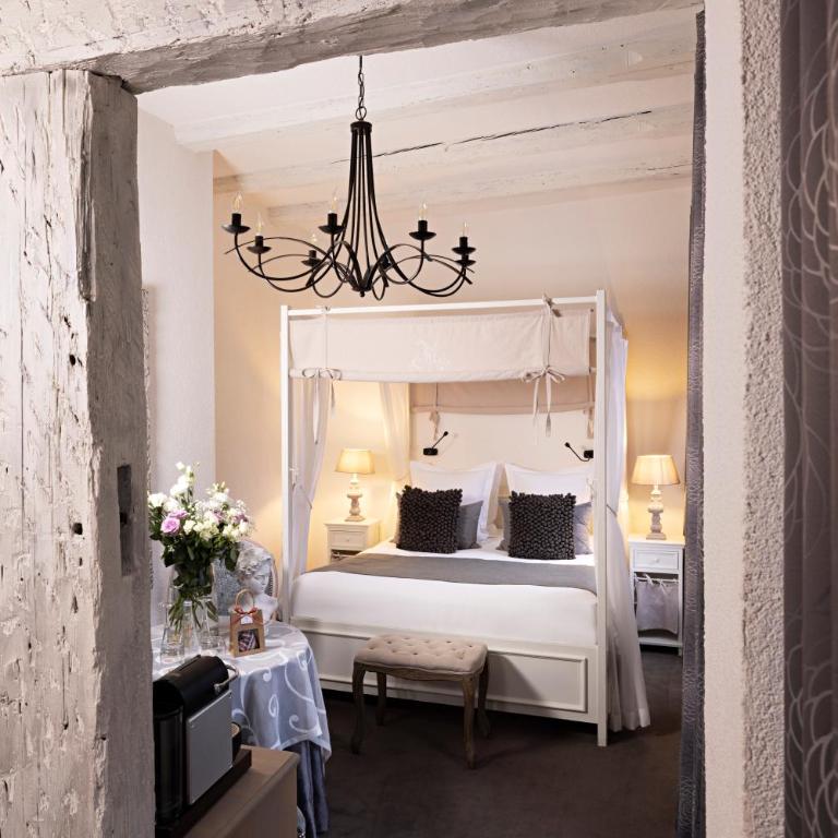 Hotel Restaurant Le Maréchal - Teritoria - Chambre de Luxe avec Lit à Baldaquin (2 Adultes) - 8