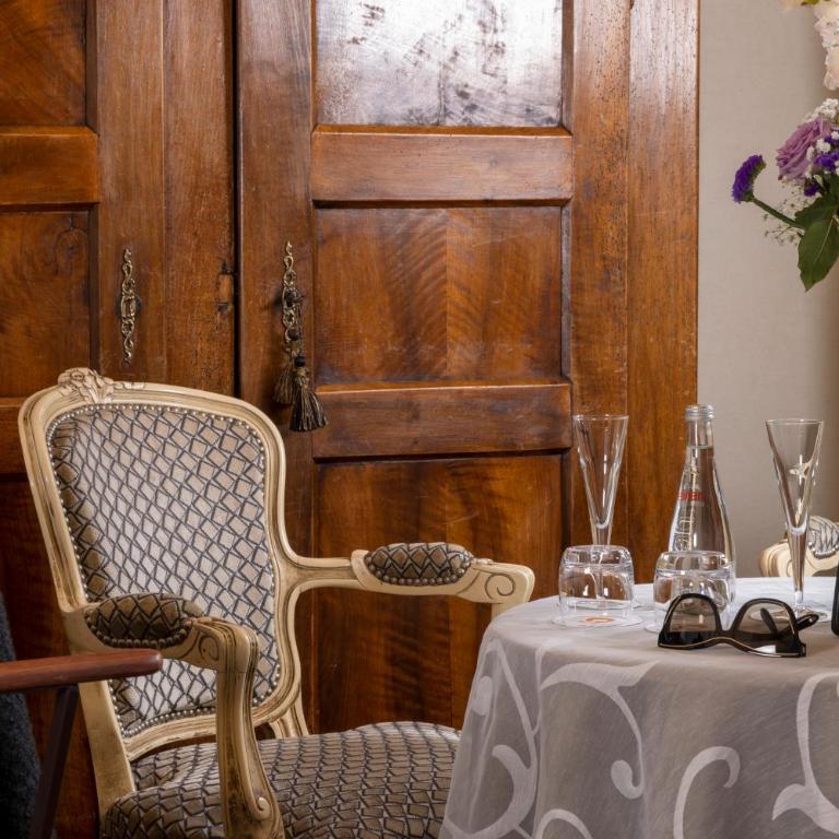 Hotel Restaurant Le Maréchal - Teritoria - Chambre Double avec Baignoire Balnéo - 6