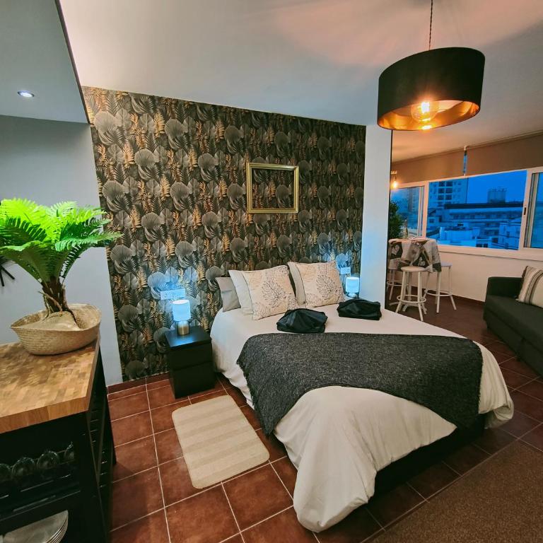 Avenida Palma de Mallorca City center with sea views BY NAMASTE ELITE - One-Bedroom Apartment - 1