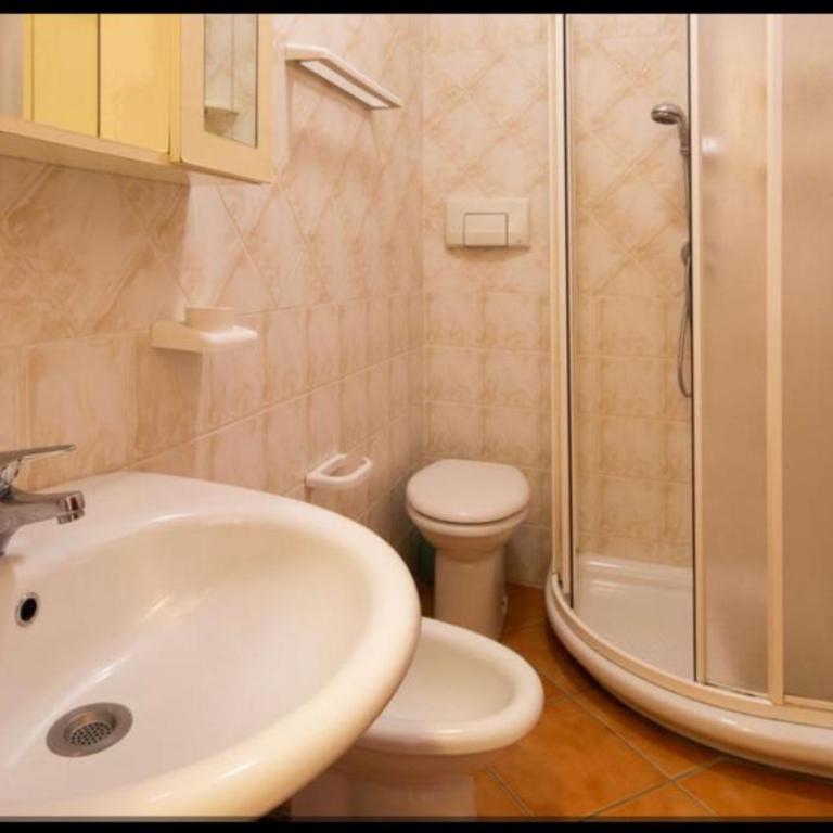 AIRPORT-GARDEN-SHUTTLE TILL NIGHT-POOL-AIRCOND-WIFI-WASH MACHiNE - Appartamento con 2 Camere da Letto e Vista Giardino - 11