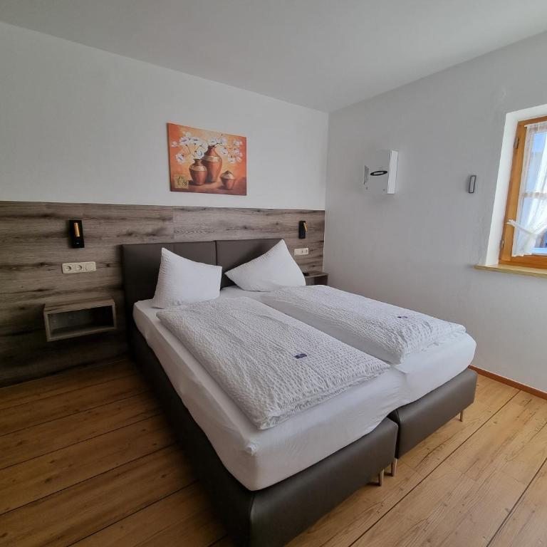 Ferienwohnungen am Buchbrunnen - Apartment 2 - 11