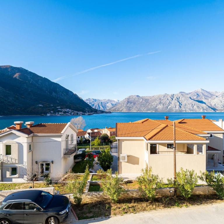 Boka View Luxury Suite - With free Garage Parking - Apartman sa 2 Spavaće Sobe - 11