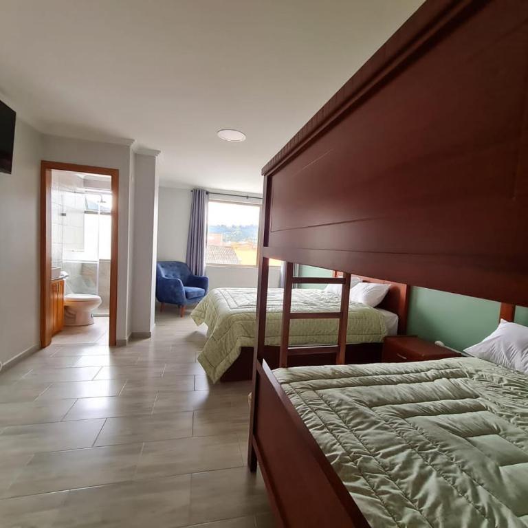 Hostal Morlaquita - Habitación Familiar con baño privado - 2