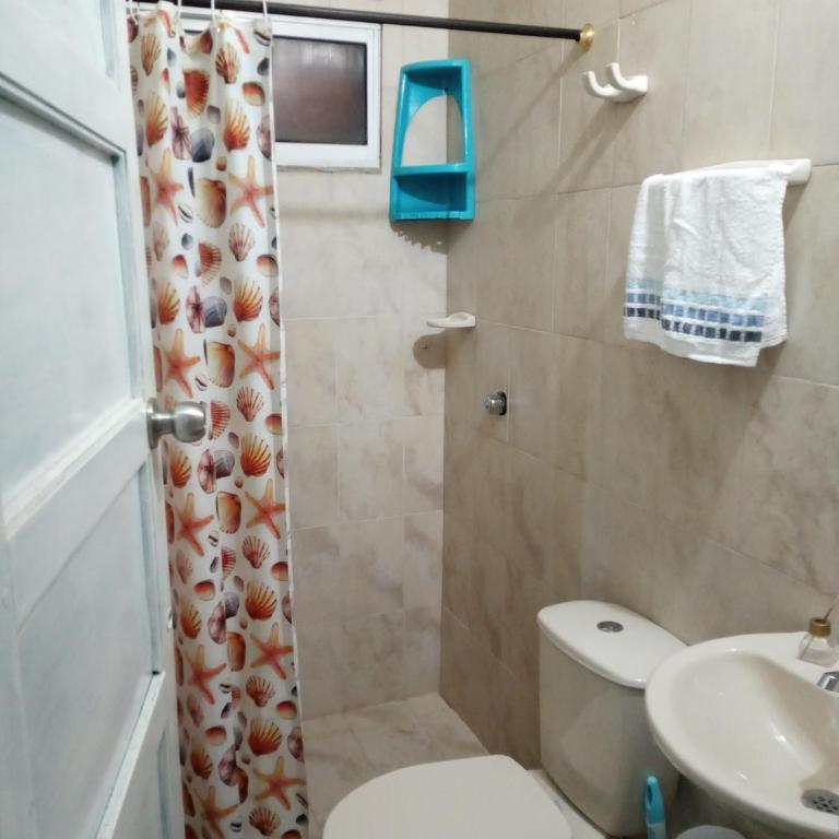 AquaMarina Hostal - Habitación Familiar - 3
