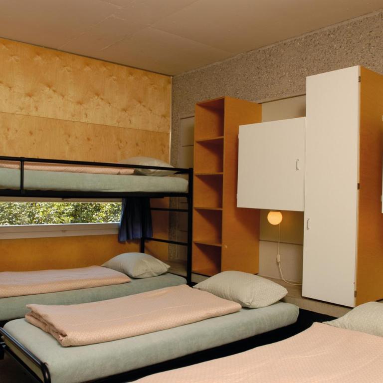 Lausanne Youth Hostel Jeunotel - Einzelbett im Vierbettzimmer - 4