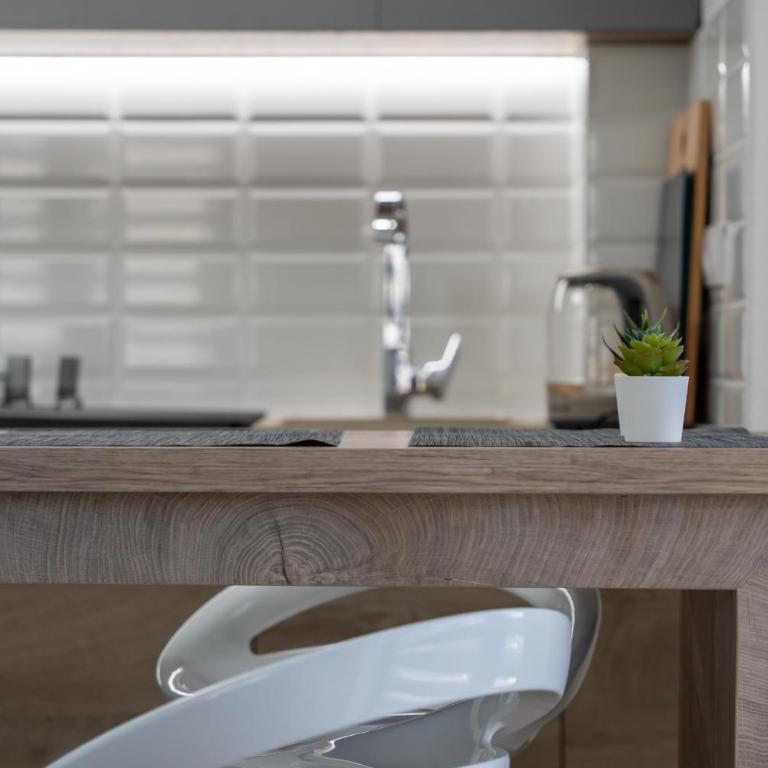 Mala Vida - Two-Bedroom Apartment - 17