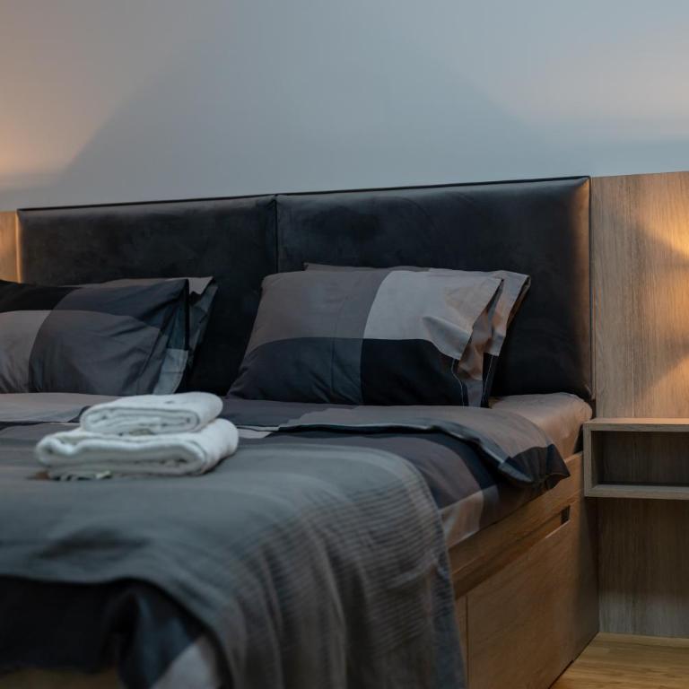 Mala Vida - Two-Bedroom Apartment - 38