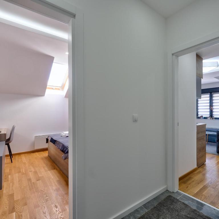 Mala Vida - Two-Bedroom Apartment - 42