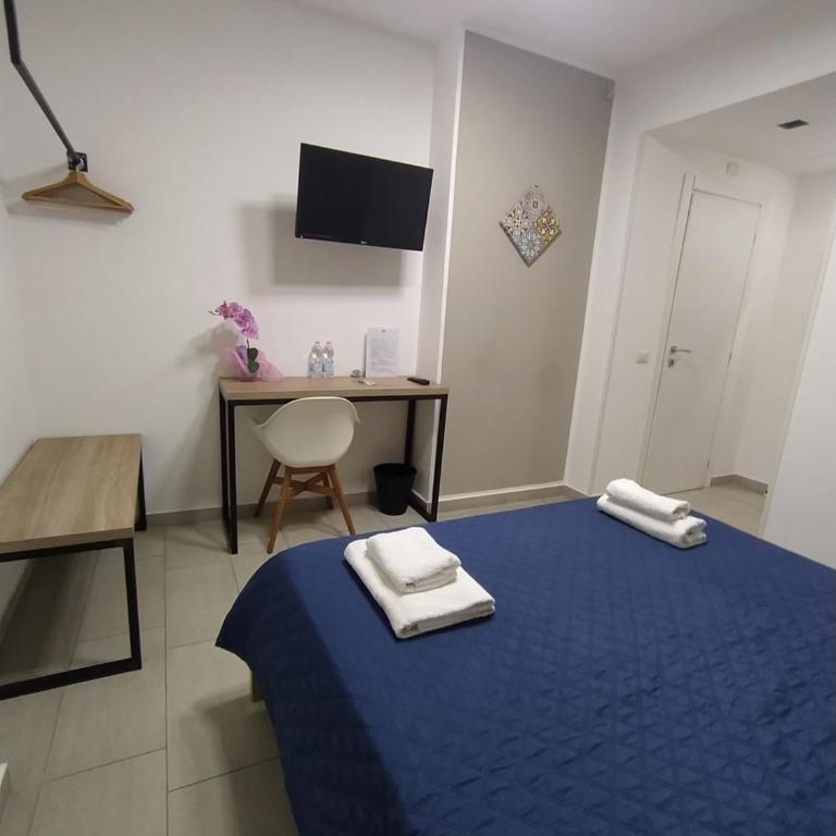 GiglioApartment Etna Mare - Camera Matrimoniale con Bagno Privato - 3