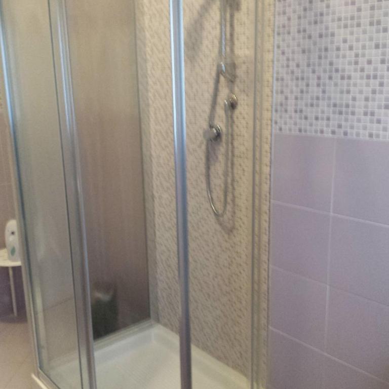 Casa Giulia - Camera Tripla con Bagno in Comune - 3