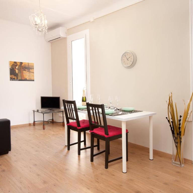 Centric Apartment El Molino Theater p1 - Two-Bedroom Apartment - 13