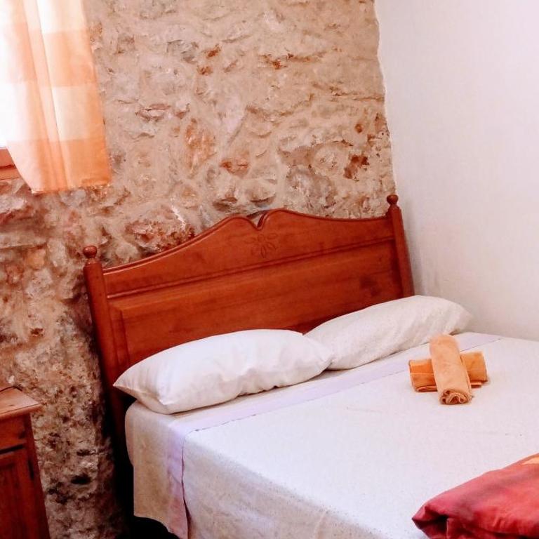 Guesthouse Berna - Habitación Doble Económica - 3