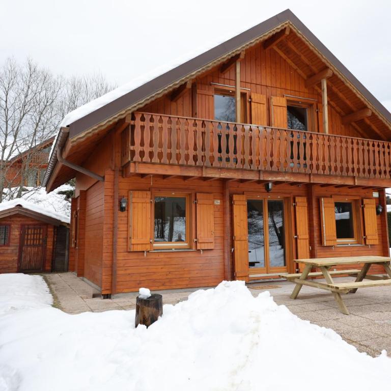 CHALET 6 PERS INDEPENDANT PROCHE CENTRE ET LAC - Chalet 3 Chambres - 16