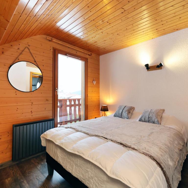 CHALET 6 PERS INDEPENDANT PROCHE CENTRE ET LAC - Chalet 3 Chambres - 12