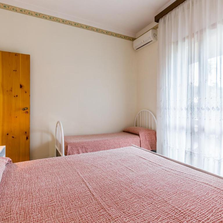 Yellow-house 100 meters from the sandy beach - Casa con 2 Camere da Letto - 17