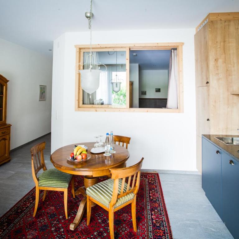Carlton-Europe Vintage Adults Hotel - Suite Signature - 5