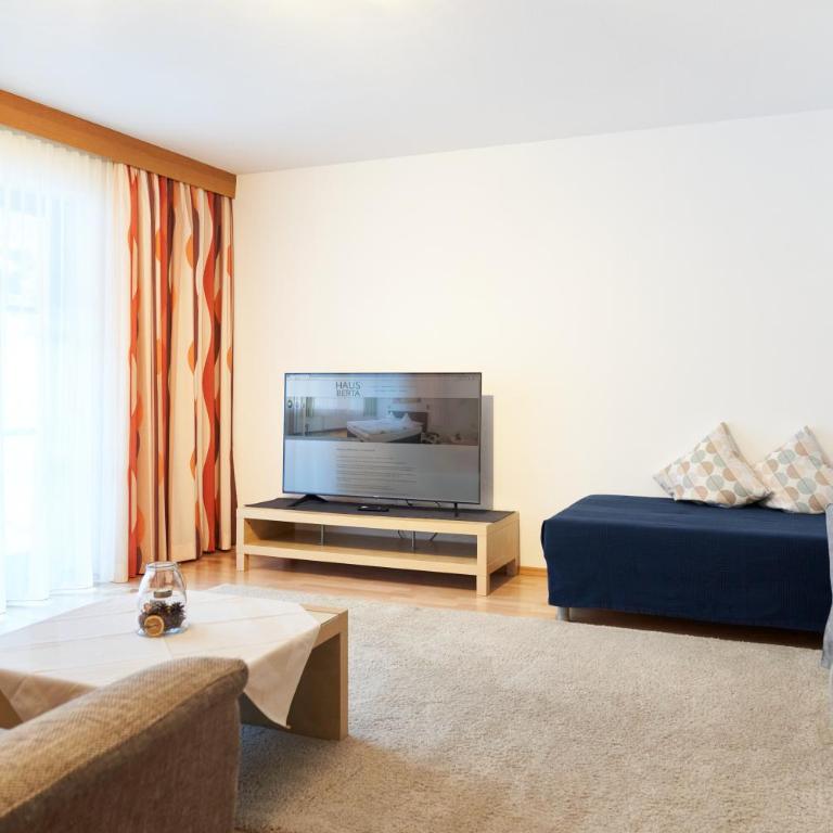 Haus Berta - Apartment with Terrace - 5