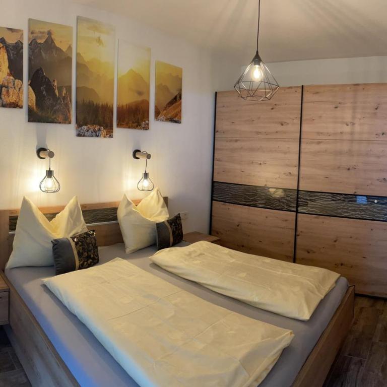 NeuhausLiving - Apartment mit 2 Schlafzimmern - 7