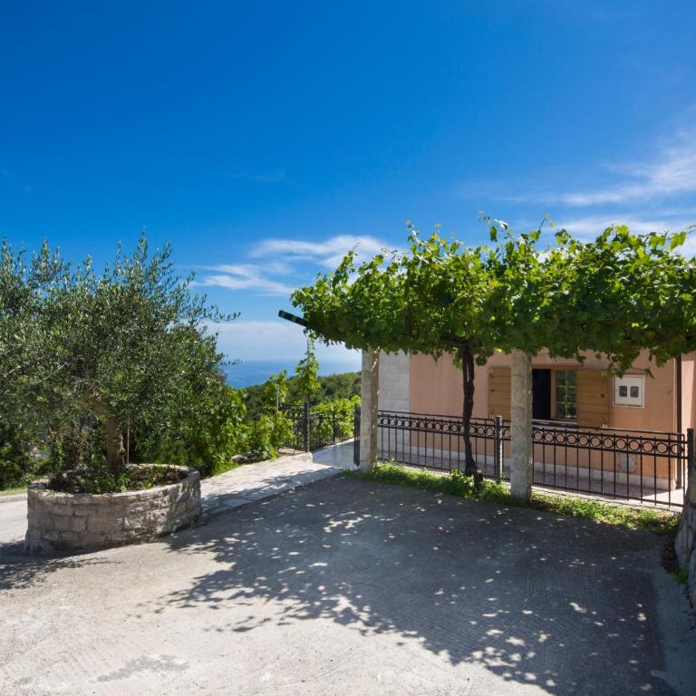 Villa Robinson - Two-Bedroom Villa - 37