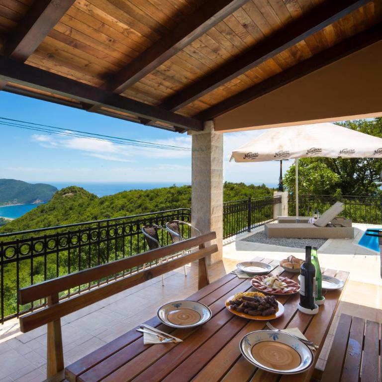 Villa Robinson - Two-Bedroom Villa - 5
