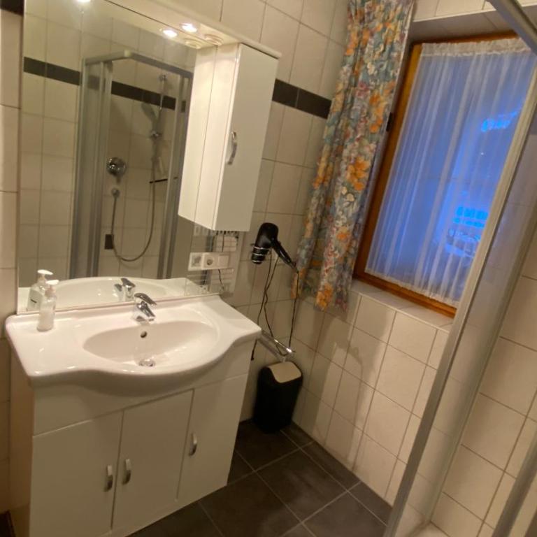 Ferienwohnungen Flörl - Apartamento de 3 dormitorios con terraza - Planta baja - 20