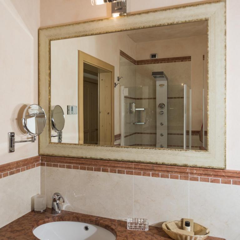 Hotel B&B Andreas - Camera Matrimoniale Superior - 2