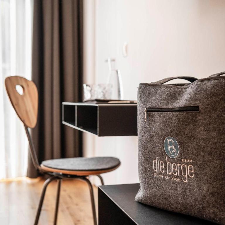 die berge lifestyle-hotel Sölden - Doppelzimmer M mit Balkon - 3