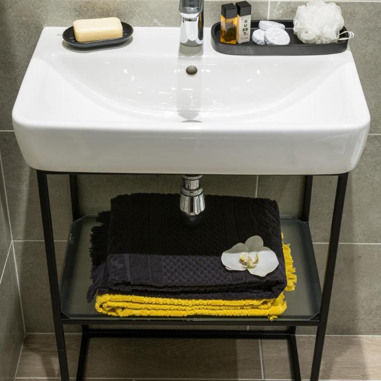 Pratic Hotel - Chambre Double Supérieure - 8