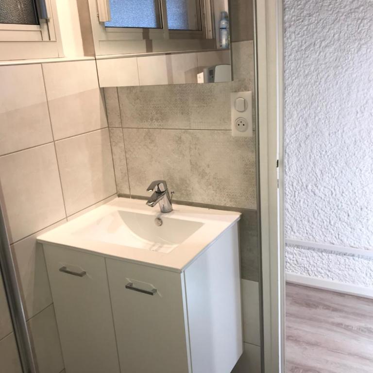 APPARTEMENT CAUTERETS POUR 4 PERSONNES AVEC PARKING - Appartement 1 Chambre - 9