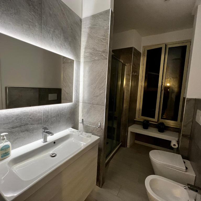 Conte Rosso Apartment - Appartamento con 2 Camere da Letto - 37
