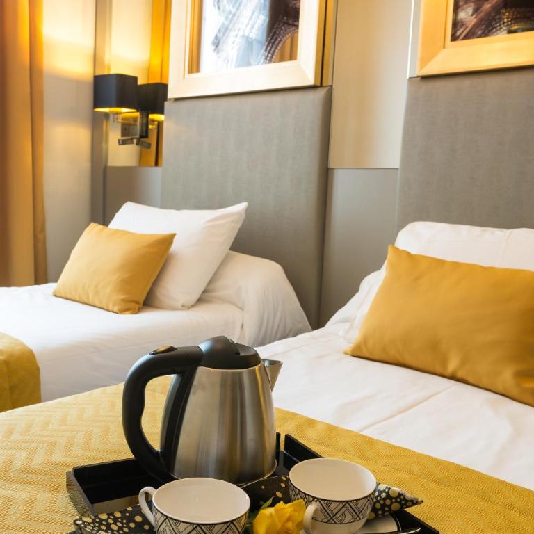 Pratic Hotel - Chambre Lits Jumeaux - 1