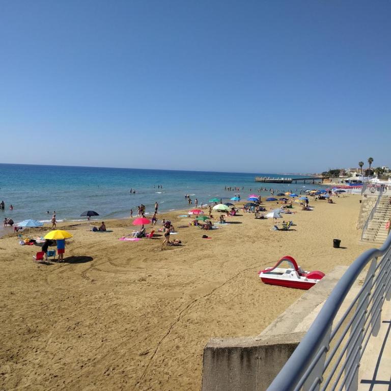 Yellow-house 100 meters from the sandy beach - Casa con 2 Camere da Letto - 19