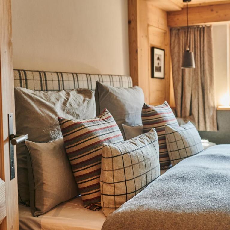 Serviced Luxury Chalet Evi, Ski-in Ski-out - Superior Chalet - 24