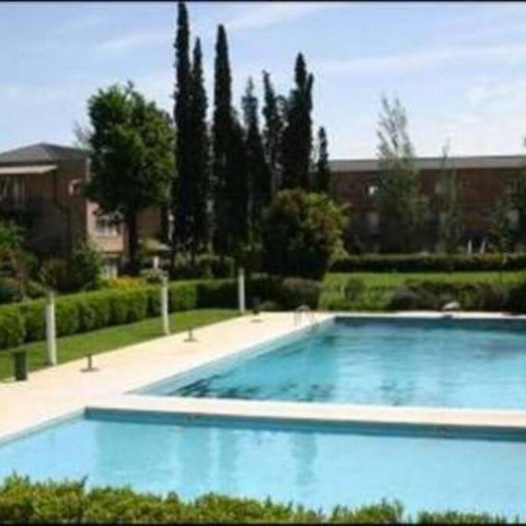 Departamento en barrio privado Complejo las Mercedes - Apartamento de 1 dormitorio - 11