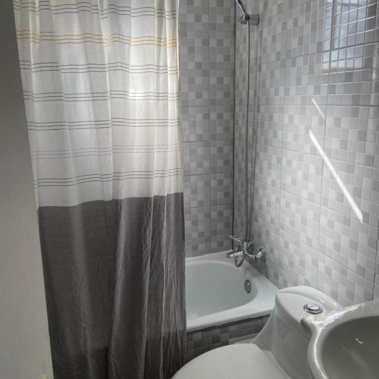 Depto. a 900 metros de la playa de Reñaca - Three-Bedroom Apartment - 15