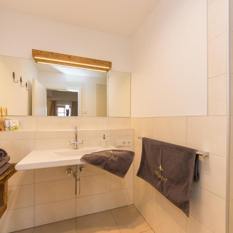 Bio-Bergbauernhof Hubgut - Apartment mit 2 Schlafzimmern und Terrasse - 3