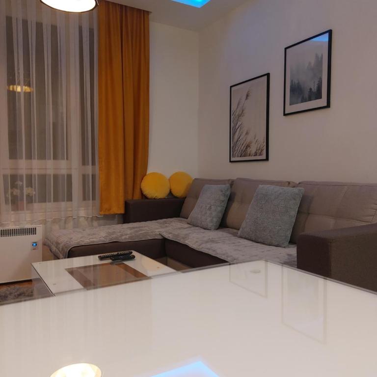 apartman Kraljevi čardaci Sadikovic sa garažom - Apartment with Mountain View - 15