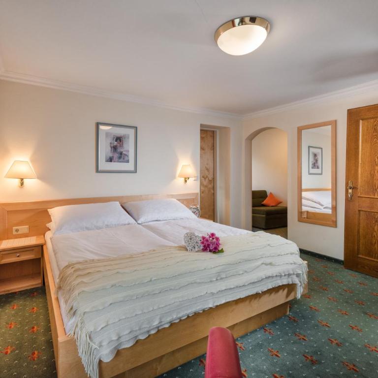 Pension Maria - Doppelzimmer mit Balkon - 6