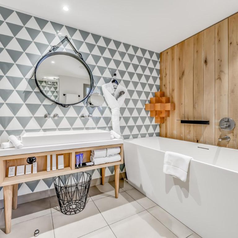 Le Yule Hotel & Spa - Suite junior - Vue sur pistes - 1