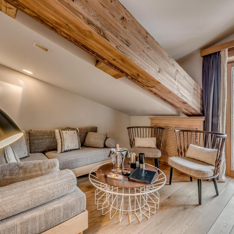 Le Yule Hotel & Spa - Suite Familiale - Vue sur Village - 2