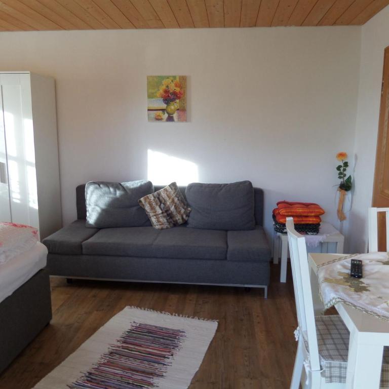 Lehnhäusl Aschauer - Dreibettzimmer mit Balkon - 1