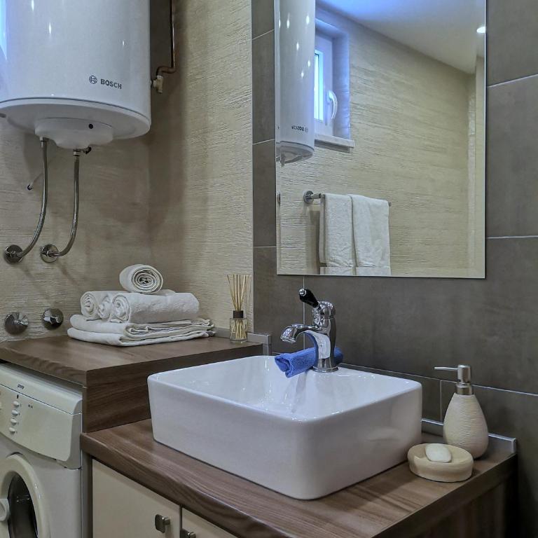 Apartmani NiS - Two-Bedroom Apartment - 15